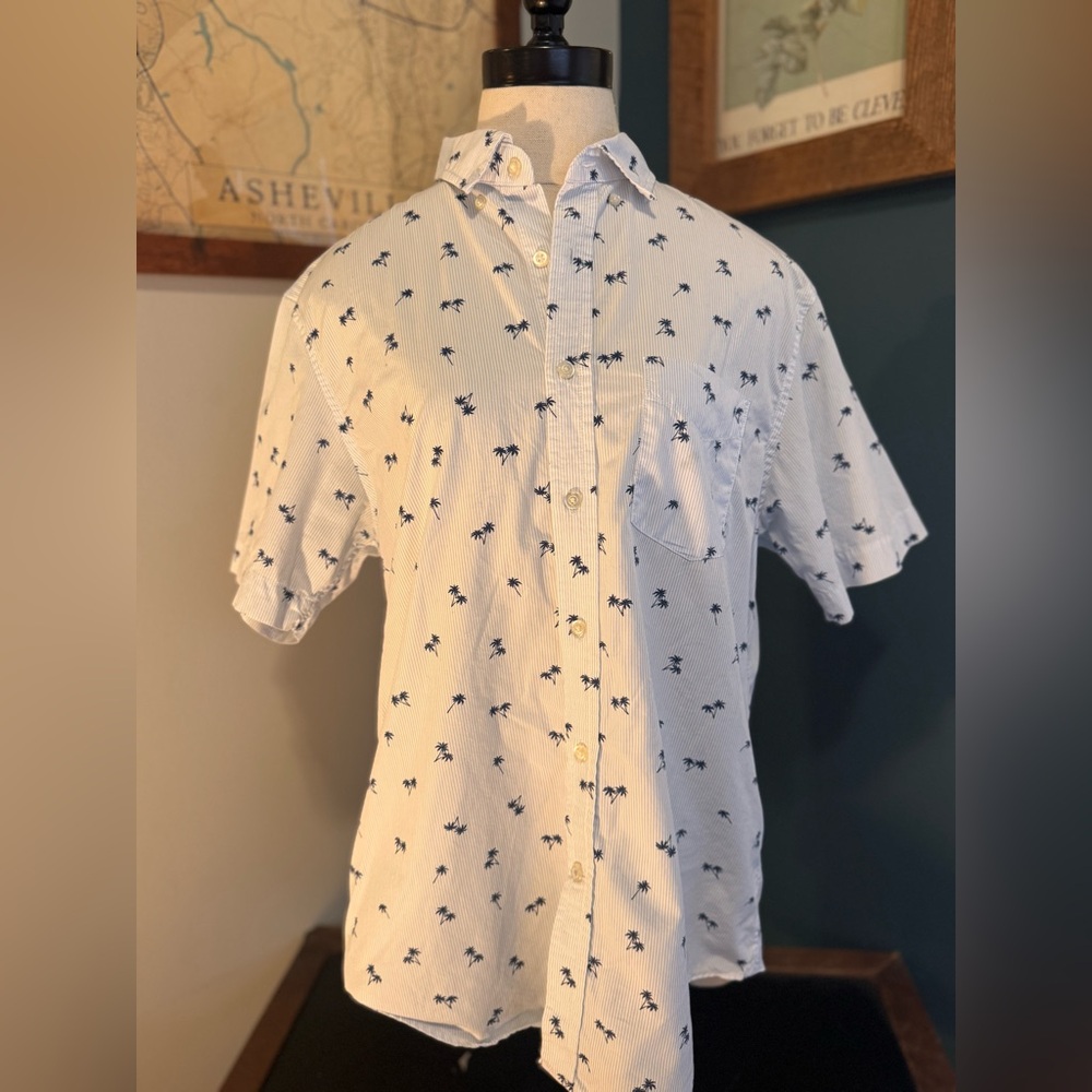 Banana Republic Light Gray Shirt with Navy Palm Design